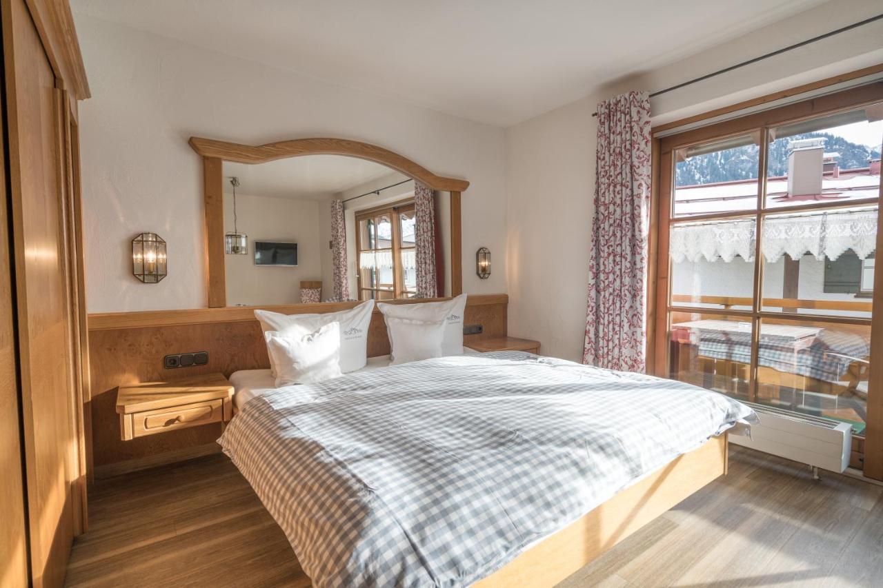 Ferienwohnungen Alpentraum - Landhaus Im Oberen Markt Όμπερσντορφ Εξωτερικό φωτογραφία